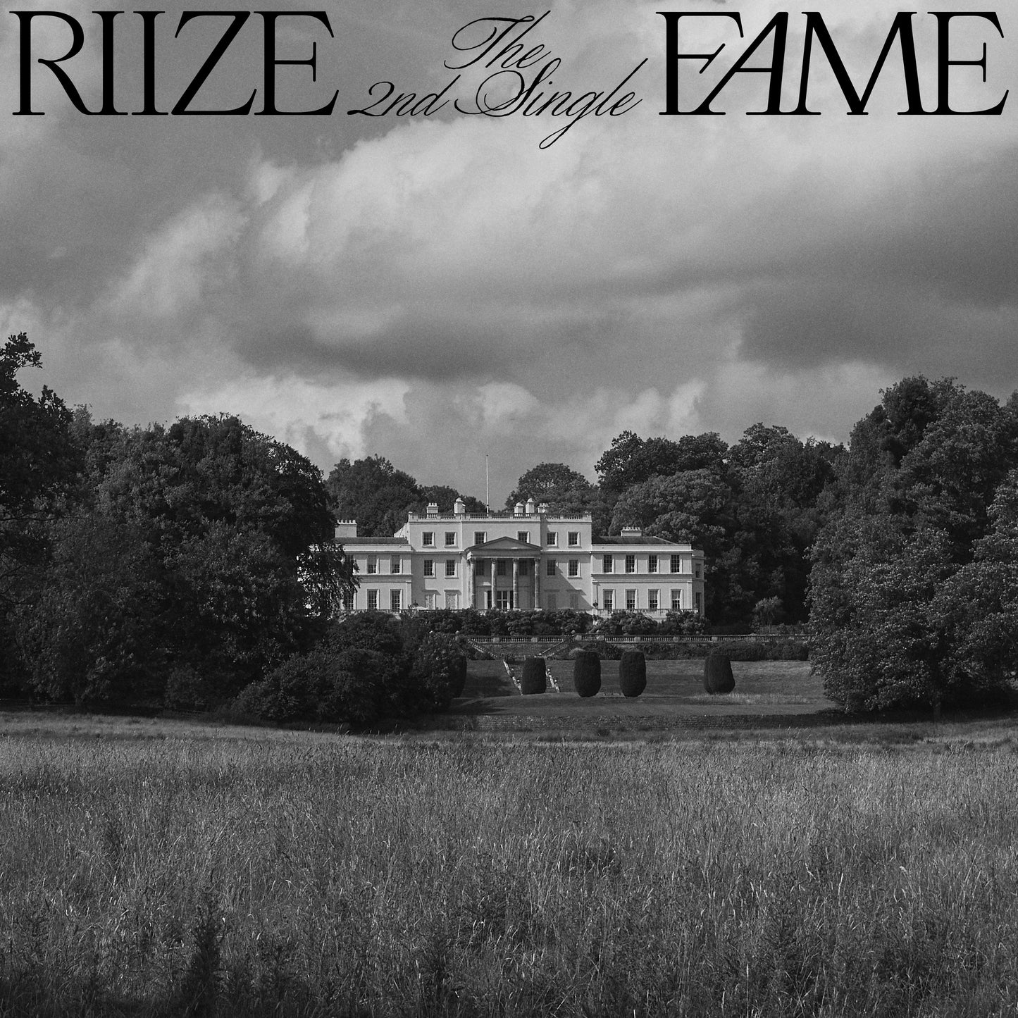 The 2nd Single 'Fame' — Photobook Version (Us General Market Exclusive)